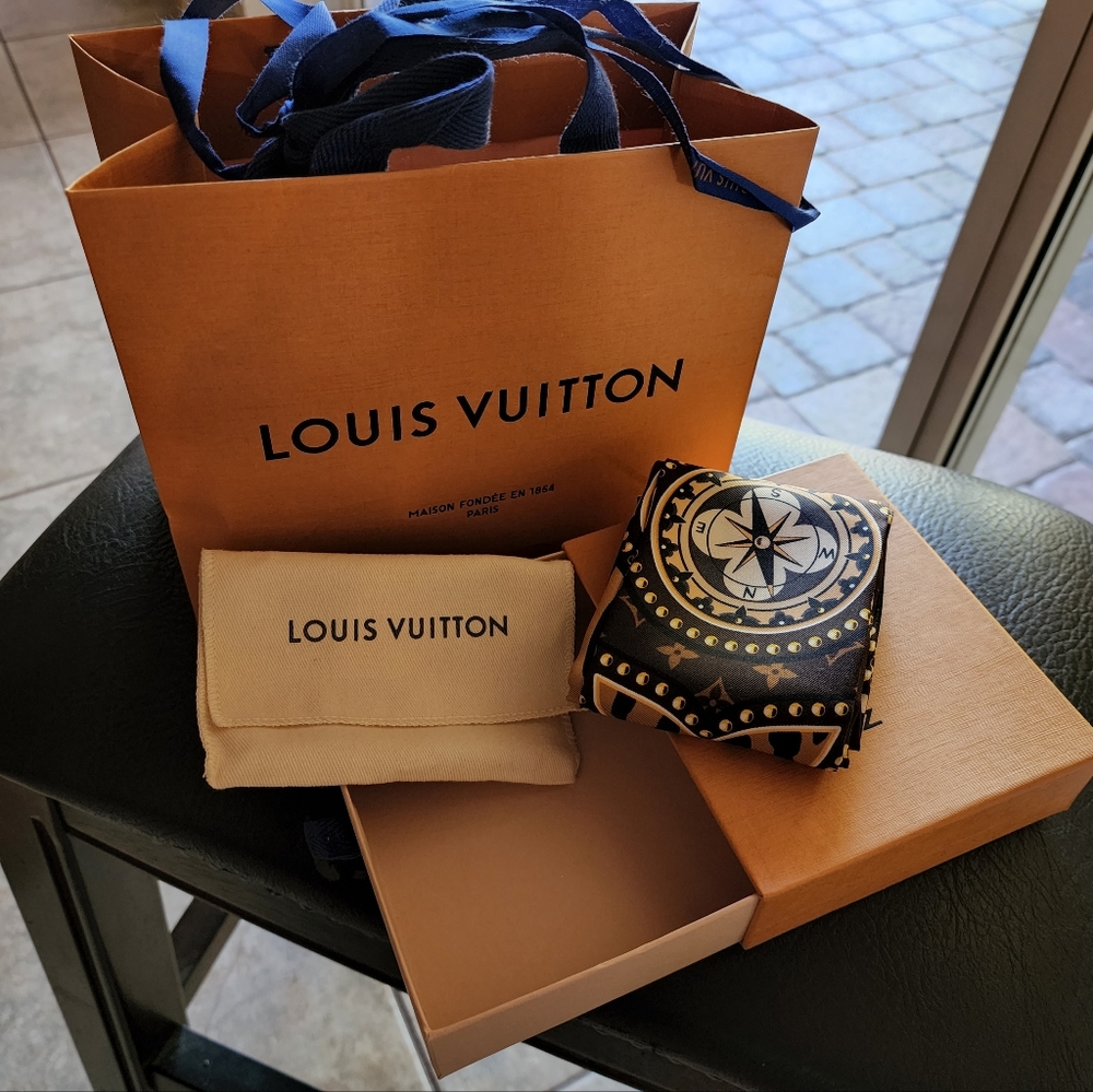 Louis Vuitton LV world marron bandeau
